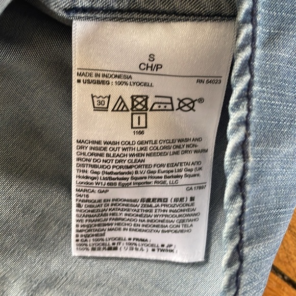 GAP Chambray Tank sz S - Picture 5 of 5